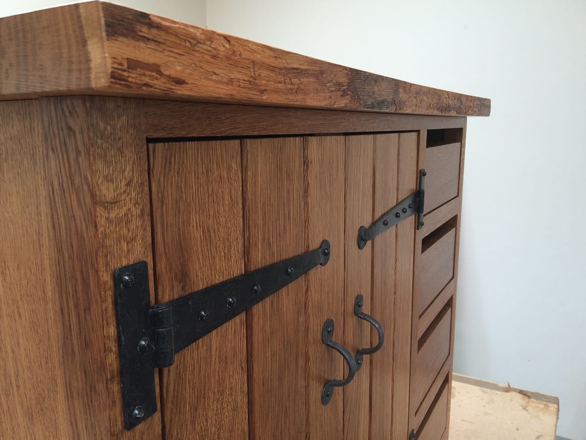Brown Oak Kitchen Unit